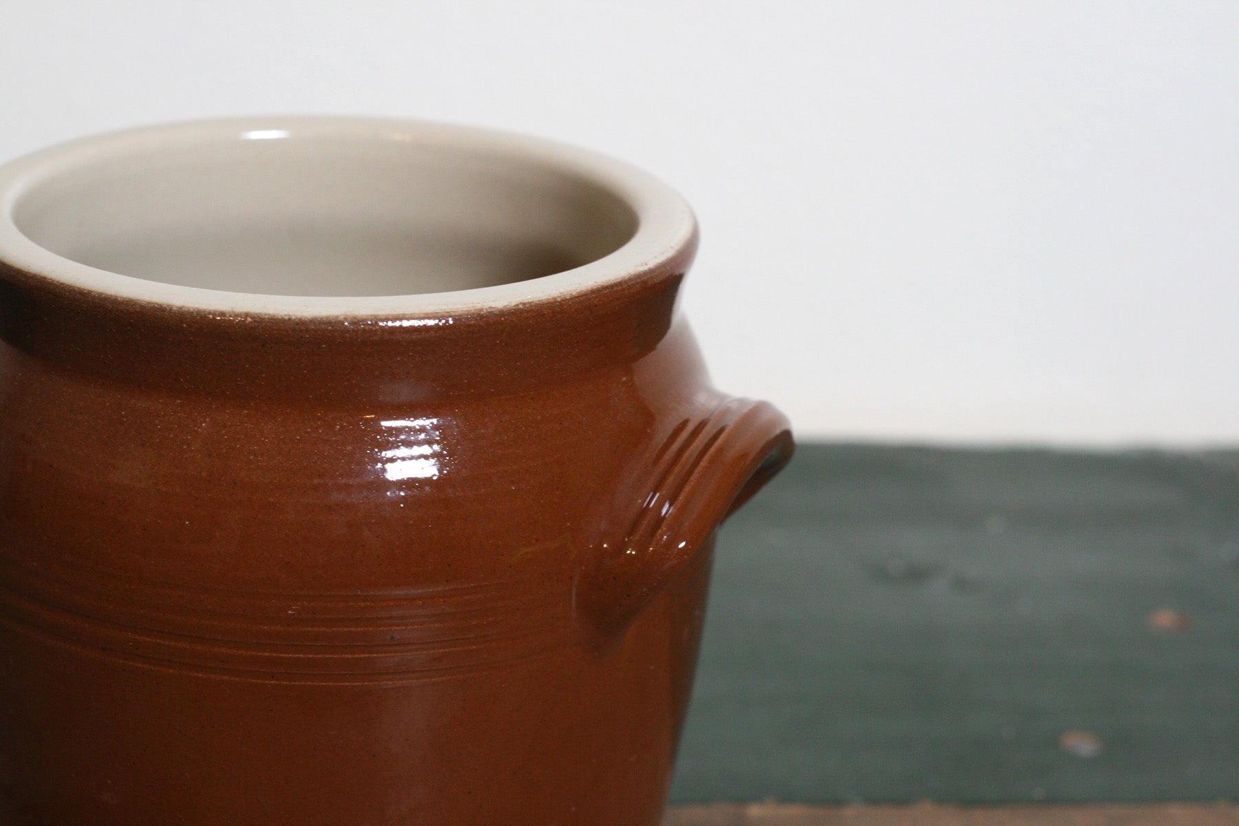 Vintage Brown Glaze Stoneware Crock, 2 Liter