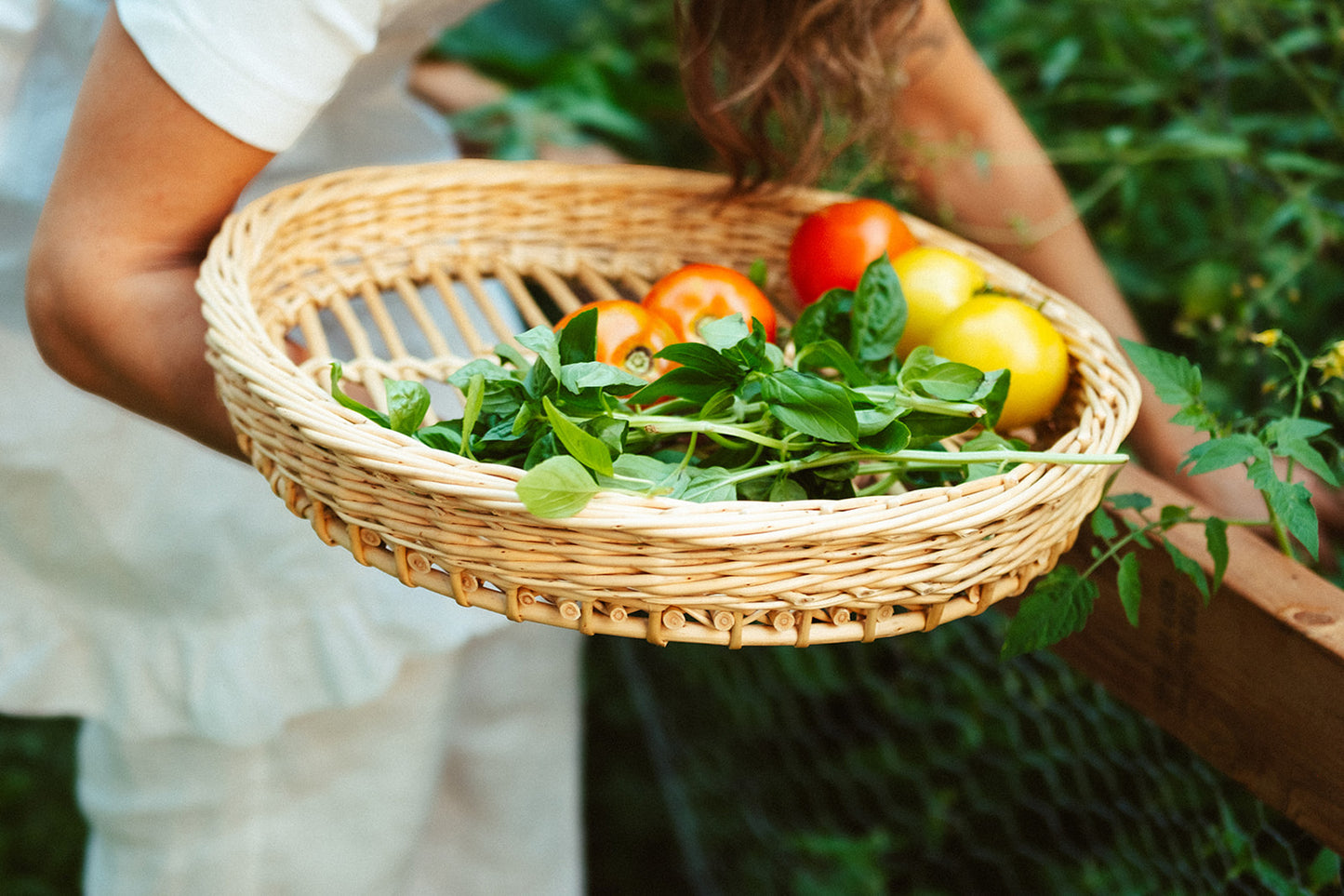 Wicker Tray with Tomatoes