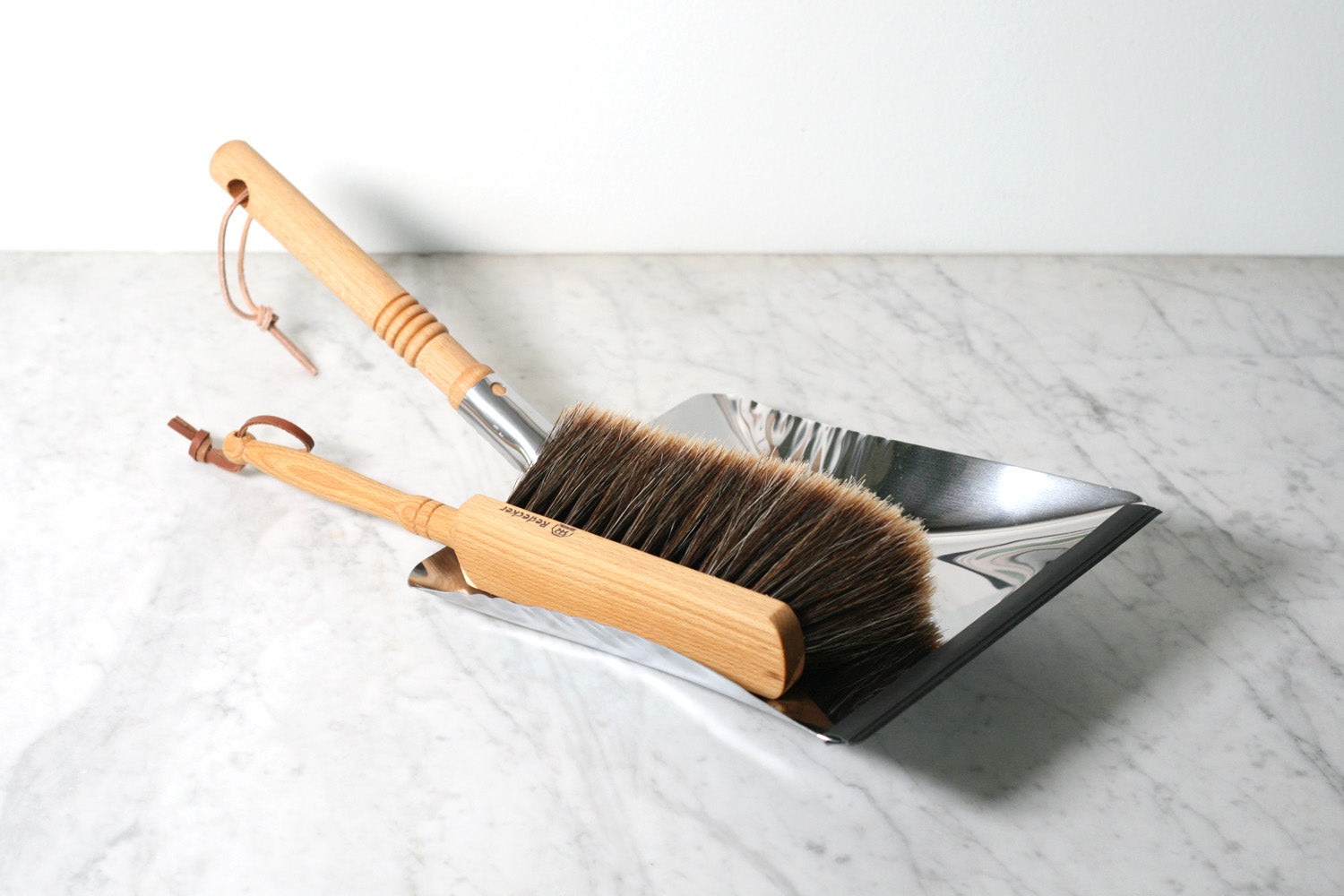 Zinc Coated Dustpan - Thumbnail 5