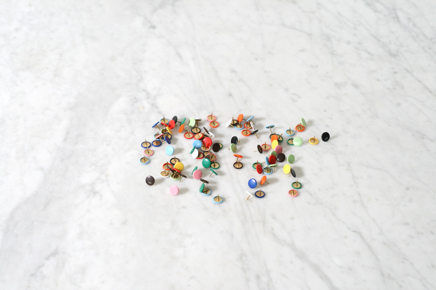 Giuseppe dell'Era Multicolor Pushpins