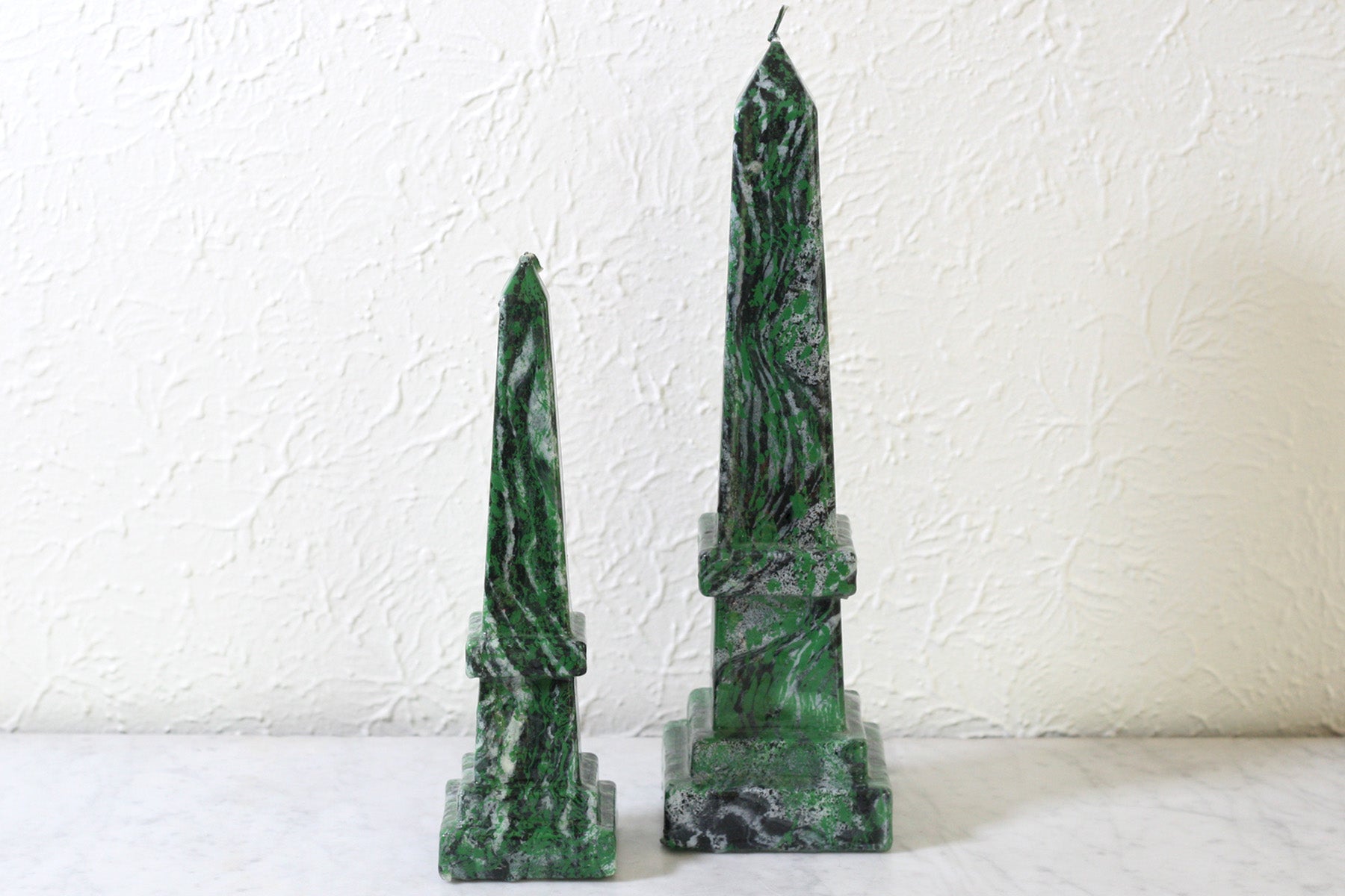 Obelisk Marmo Verde Candle
