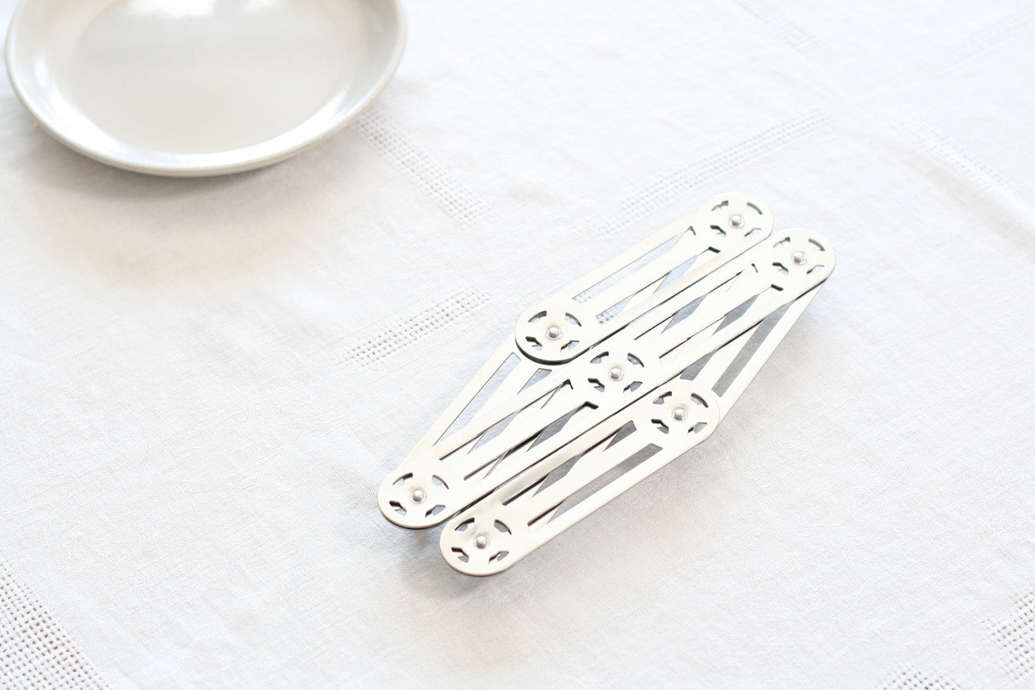 French Extendable Table Trivet
